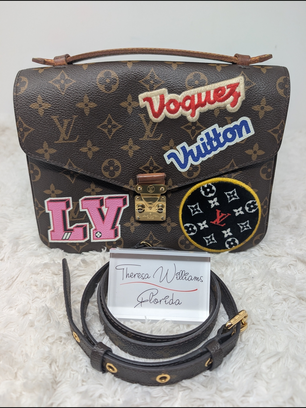 Louis Vuitton Limited Edition Patches  Metis Pochette‎ Crossbody Shoulder Bag